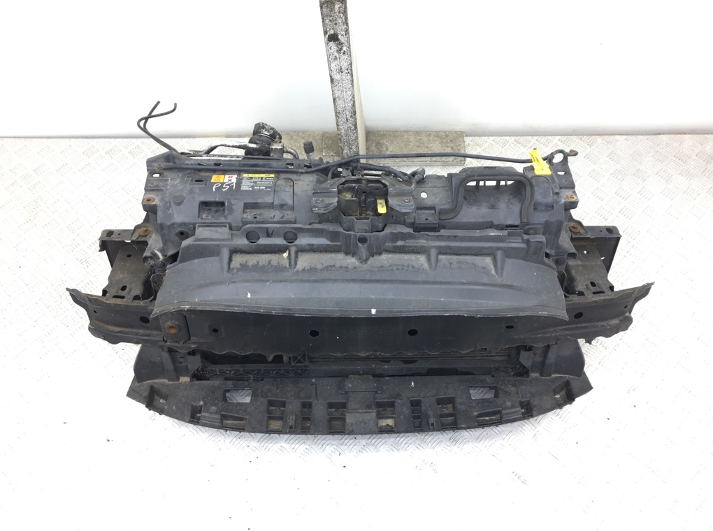 Панель передняя (телевизор) для Ford Fiesta, 2009 г. 1.6 TDCi дизель б/у — фото 2
