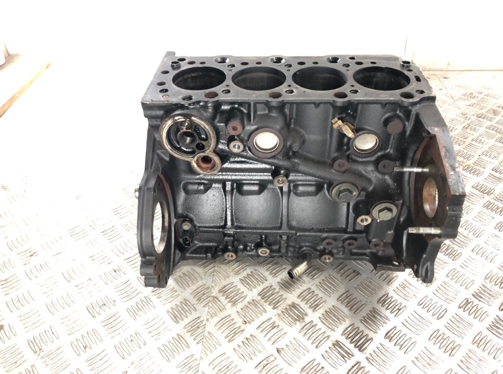 Блок цилиндров для Opel Zafira, 2010 г. 1.7 CDTi дизель б/у