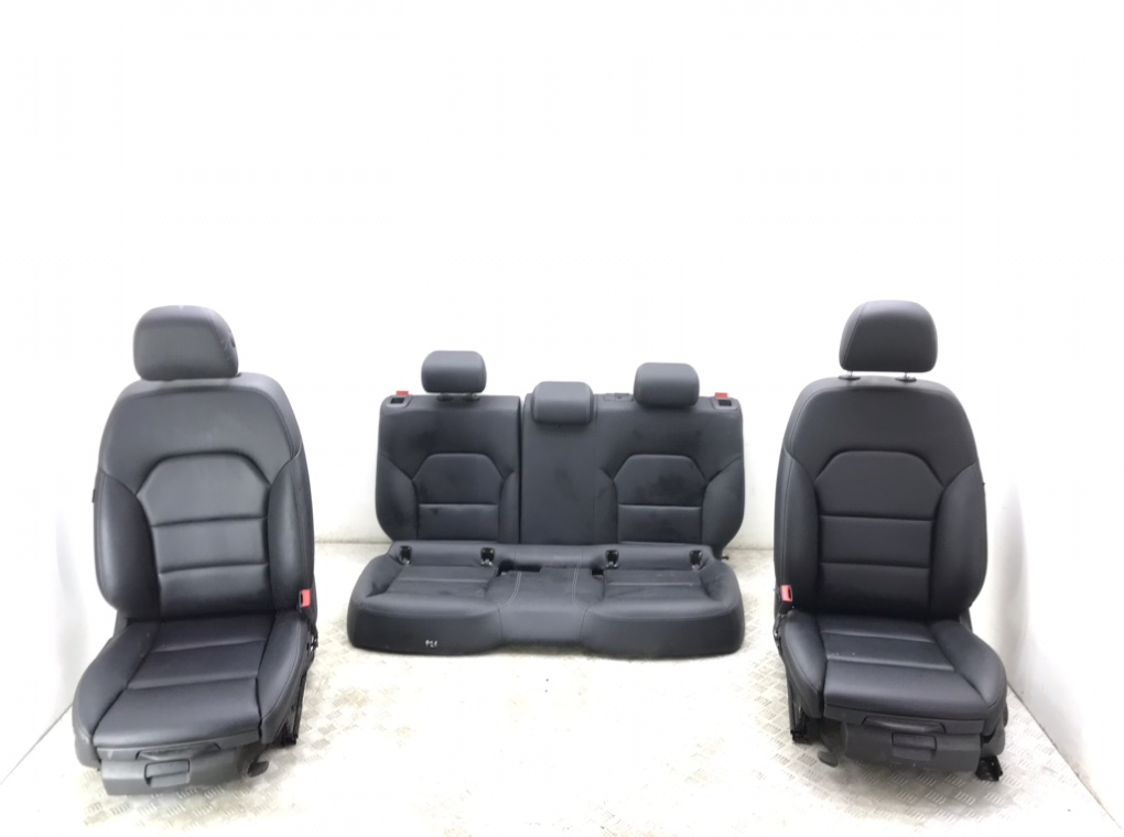 Салон (комплект сидений) для Mercedes A W176, 2016 г. 2.2 CDi дизель б/у