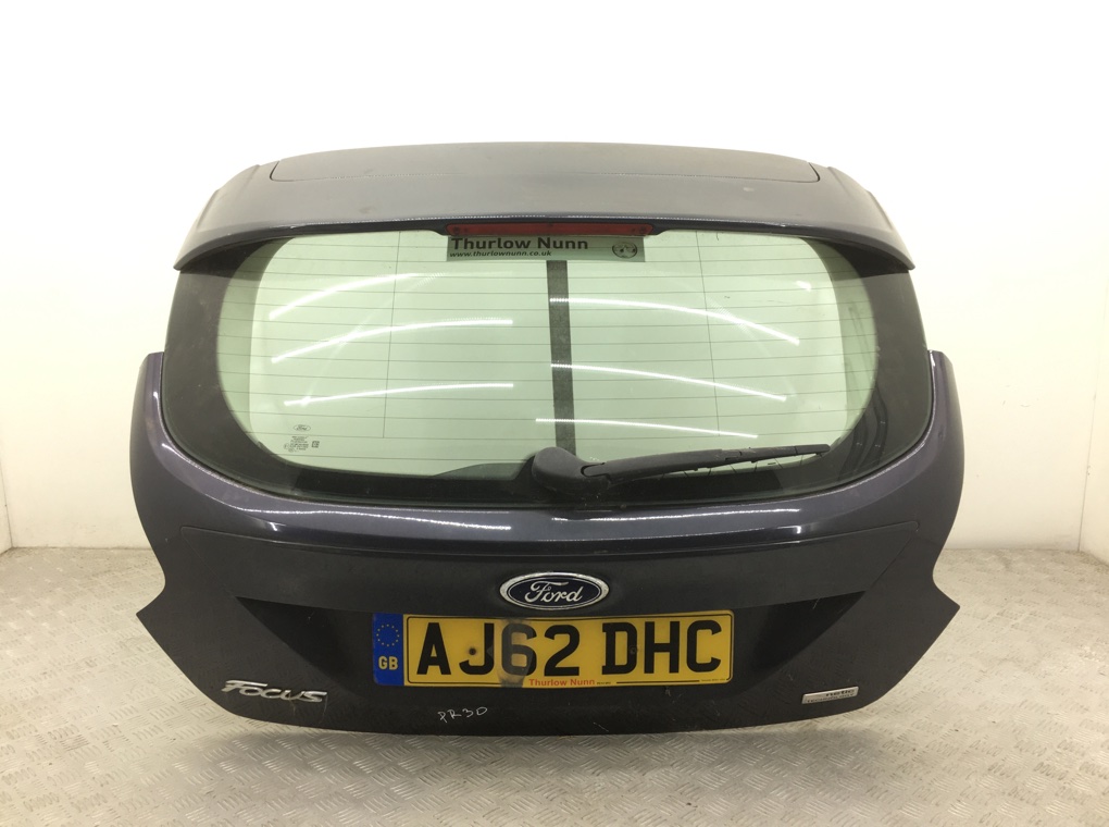 Крышка багажника для Ford Focus, 2012 г. 1.0 i бензин б/у