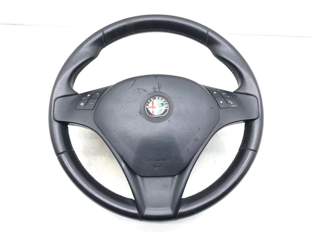 Руль для Alfa Romeo Giulietta, 2012 г. 2.0 JTD дизель б/у