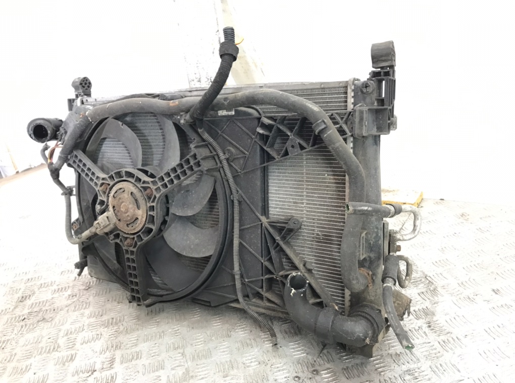 Кассета радиаторов для Opel Corsa, 2009 г. 1.3 CDTi дизель б/у — фото 3