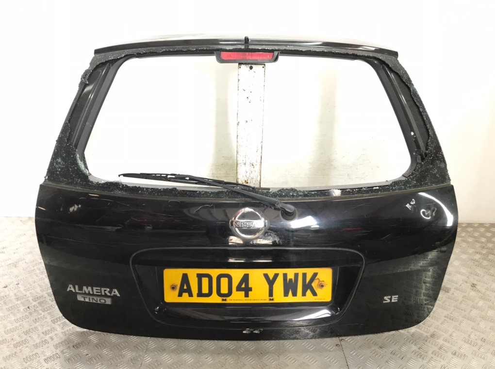 Крышка багажника для Nissan Almera Tino, 2004 г. 1.8 i бензин б/у