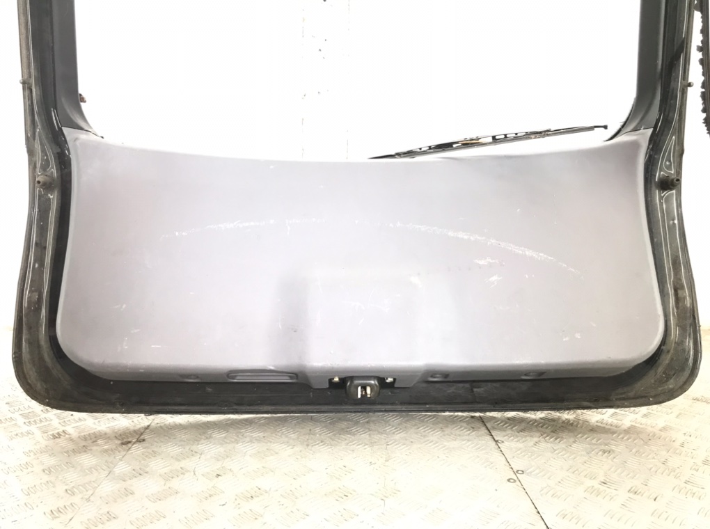 Крышка багажника для Nissan Almera Tino, 2004 г. 1.8 i бензин б/у — фото 4
