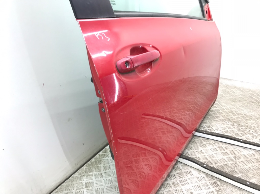 Дверь передняя правая для Toyota Yaris, 2007 г. 1.0 i бензин б/у — фото 2