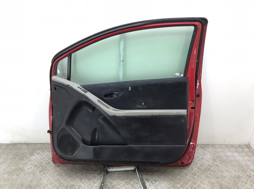 Дверь передняя правая для Toyota Yaris, 2007 г. 1.0 i бензин б/у — фото 4
