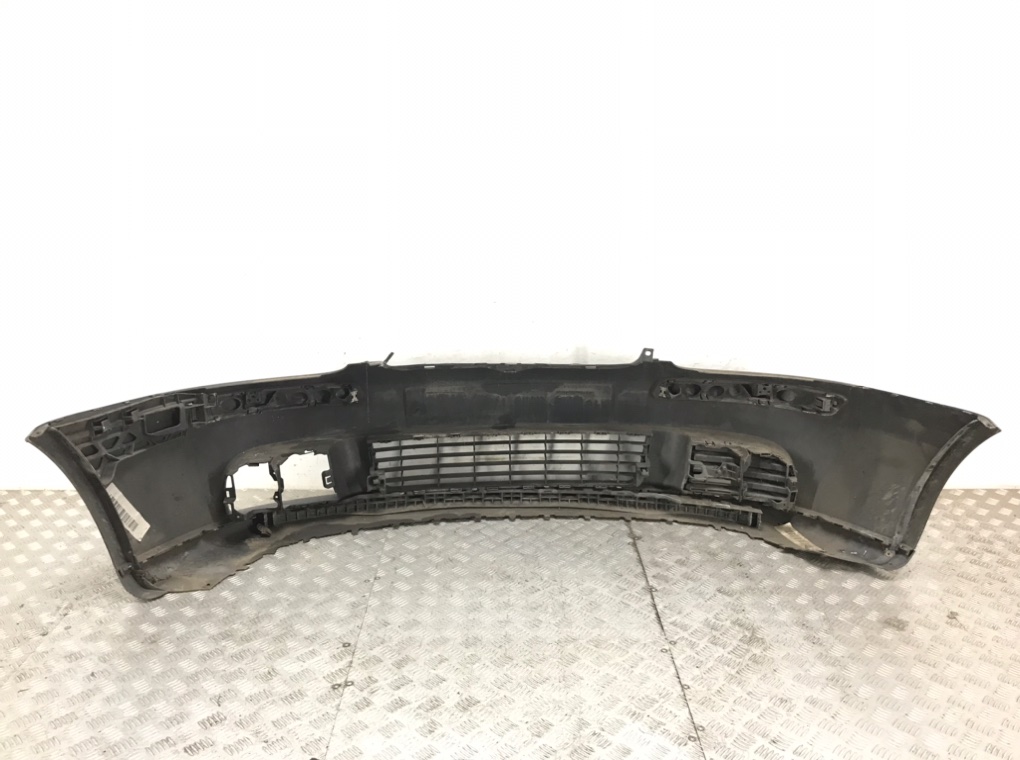 Бампер передний для Volkswagen Golf, 2006 г. 2.0 SDi дизель б/у — фото 4