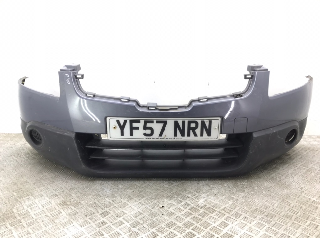Бампер передний для Nissan Qashqai, 2007 г. 1.5 DCi дизель б/у