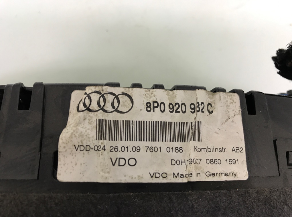 Щиток приборов (приборная панель) для Audi A3, 2009 г. 2.0 TDi дизель б/у — фото 5