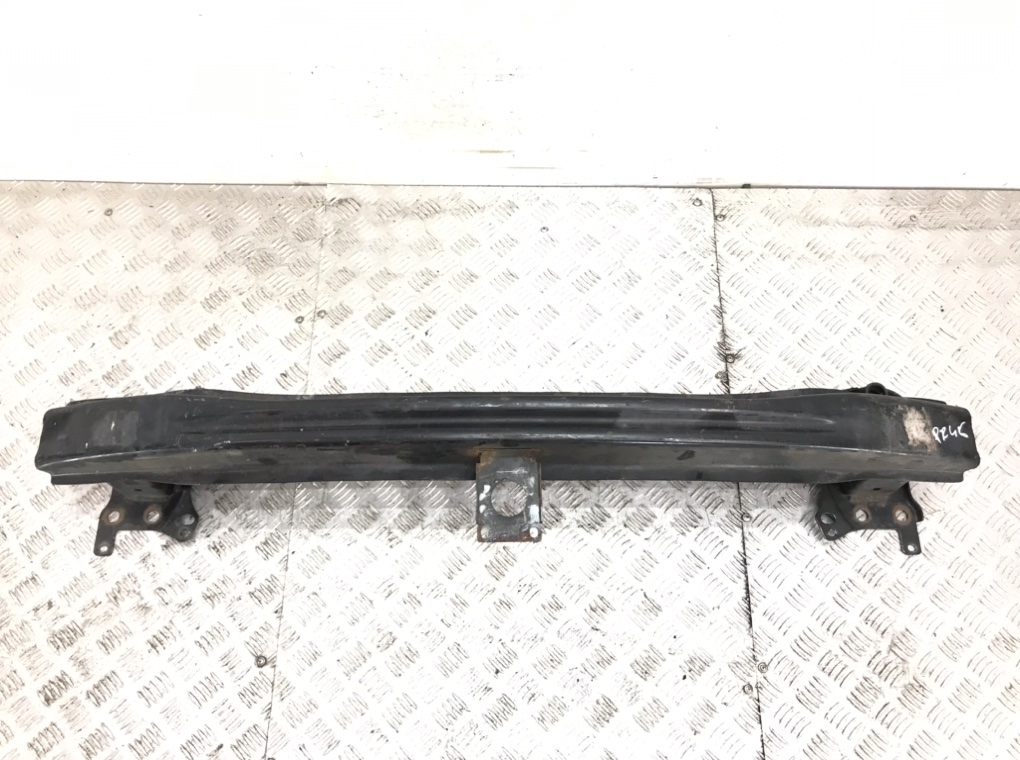 Усилитель бампера переднего для Volkswagen Golf, 2007 г. 1.9 TDi дизель б/у