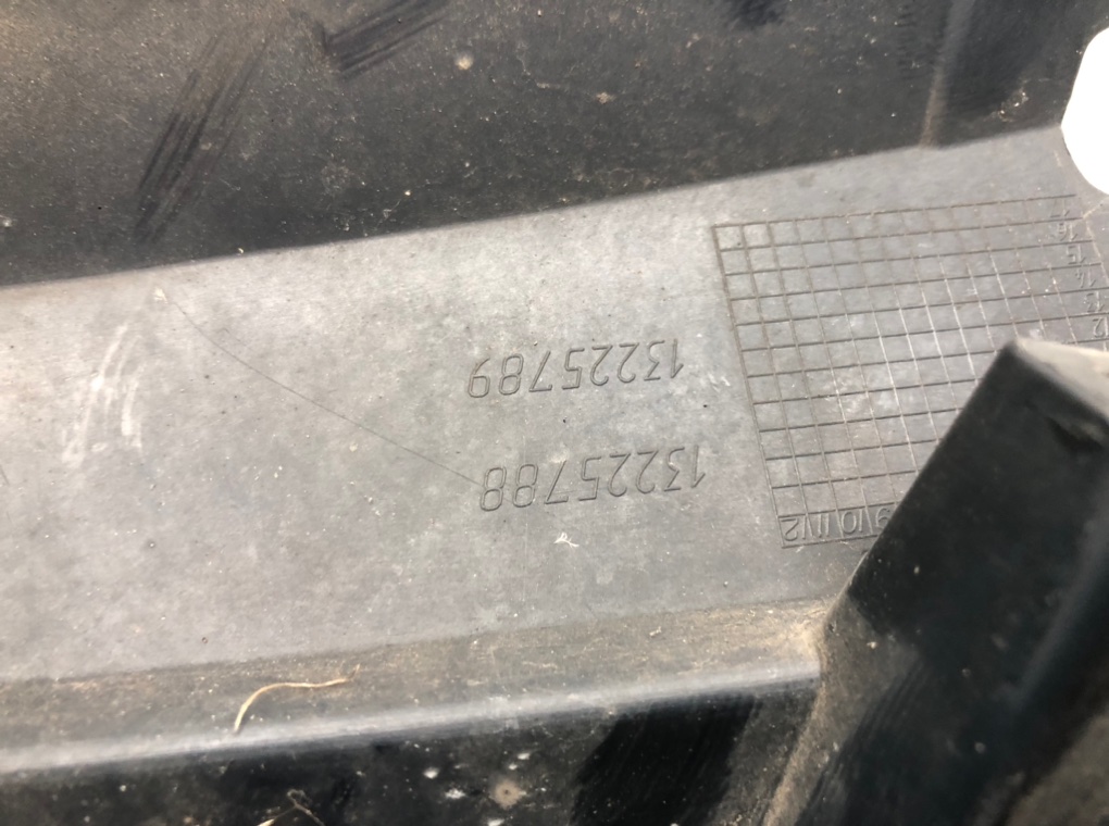 Решетка радиатора для Opel Astra, 2007 г. 1.7 CDTi дизель б/у — фото 5