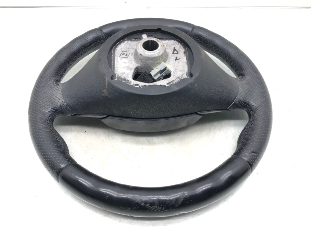 Руль для BMW 1 E87/E81/E82/E88, 2010 г. 2.0i бензин б/у — фото 4
