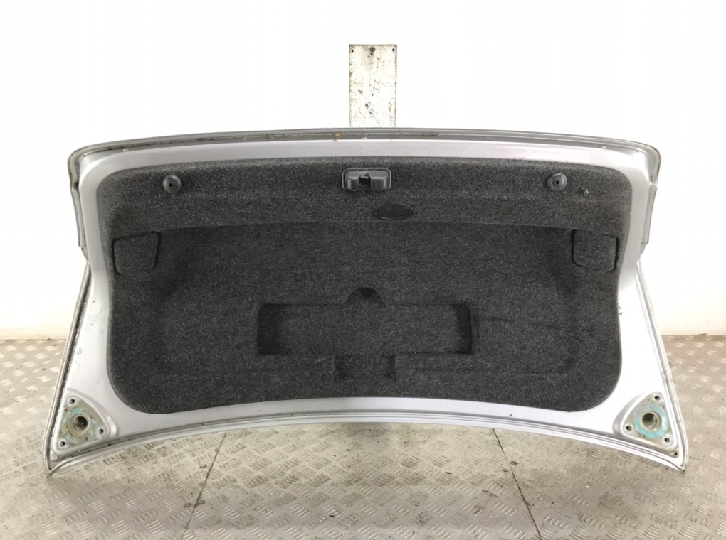 Крышка багажника для Volkswagen Passat, 2010 г. 2.0 TDi дизель б/у — фото 3