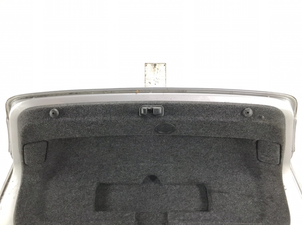 Крышка багажника для Volkswagen Passat, 2010 г. 2.0 TDi дизель б/у — фото 4