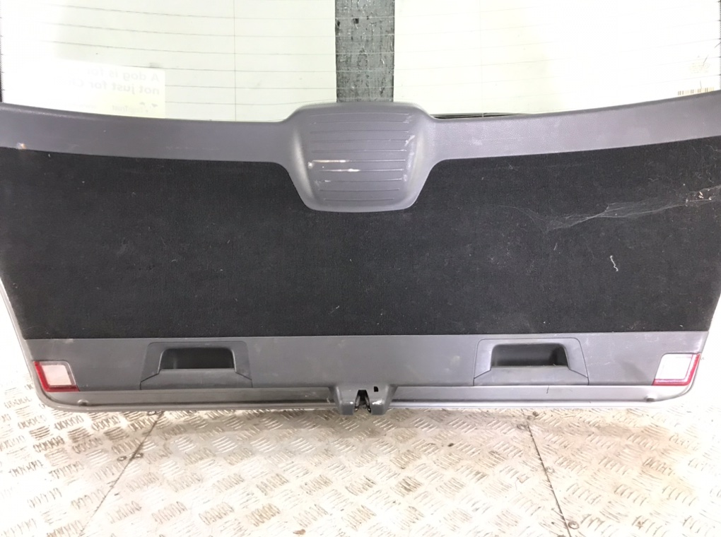 Крышка багажника для Mercedes C W204, 2008 г. 2.2 CDi дизель б/у — фото 4