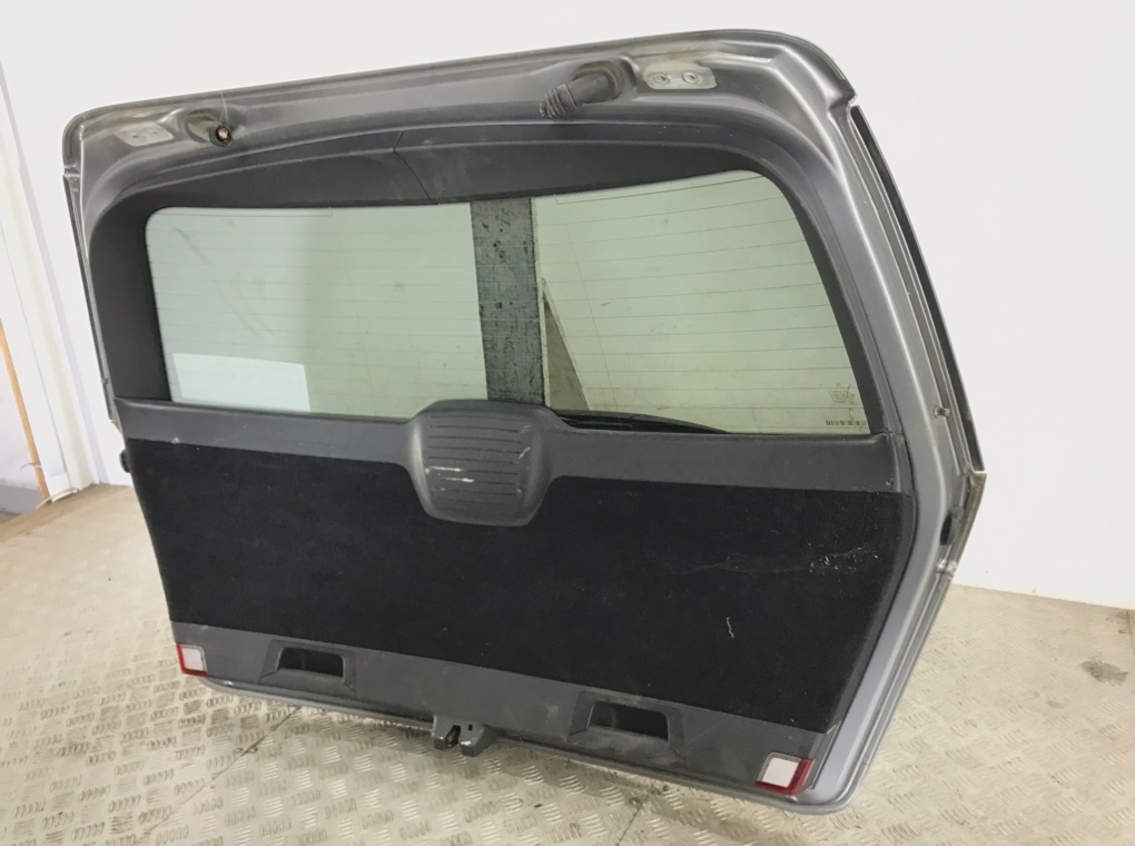 Крышка багажника для Mercedes C W204, 2008 г. 2.2 CDi дизель б/у — фото 5