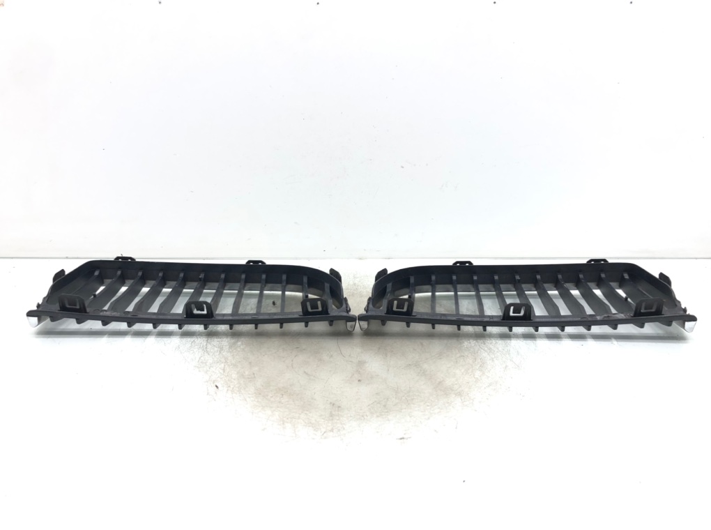 Решетка радиатора для BMW 3 E90/E91/E92/E93, 2006 г. 2.0 TD дизель б/у — фото 4