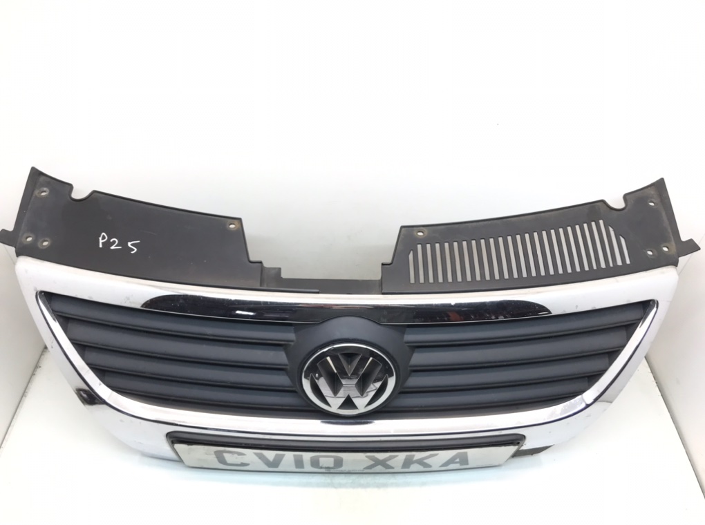 Решетка радиатора для Volkswagen Passat, 2010 г. 2.0 TDi дизель б/у — фото 2