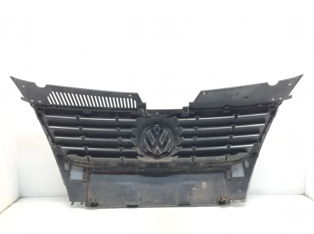 Решетка радиатора для Volkswagen Passat, 2010 г. 2.0 TDi дизель б/у — фото 3