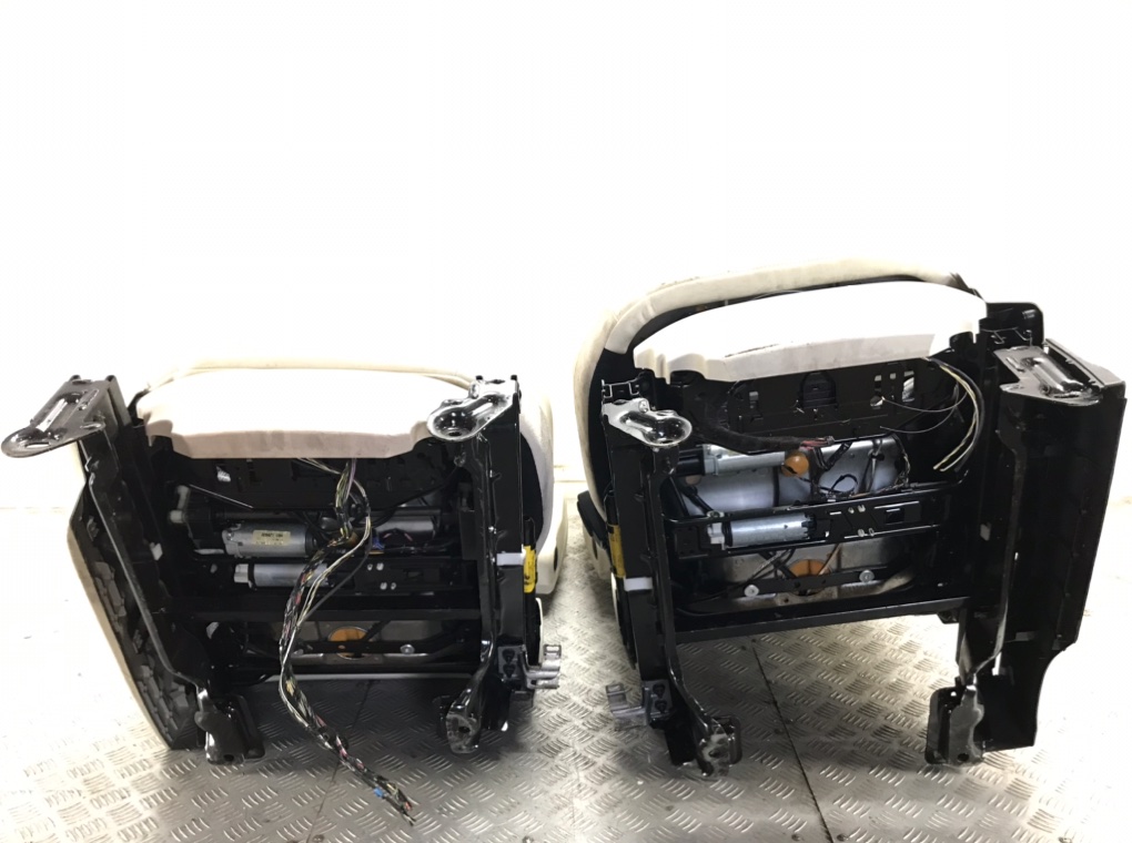 Салон (комплект сидений) для Land Rover Discovery, 2014 г. 3.0 TD дизель б/у — фото 8