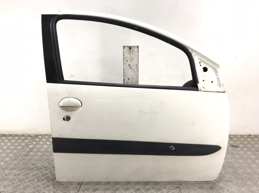 Дверь передняя правая для Toyota Aygo, 2012 г. 1.0 i бензин б/у