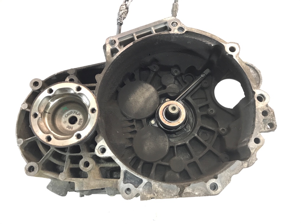 КПП механическая (МКПП) для Seat Leon, 2010 г. 2.0 TDi дизель б/у