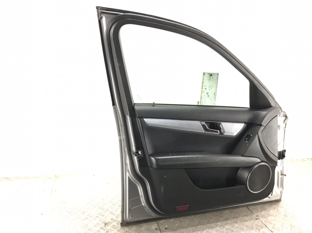 Дверь передняя левая для Mercedes C W204, 2008 г. 2.2 CDi дизель б/у — фото 6
