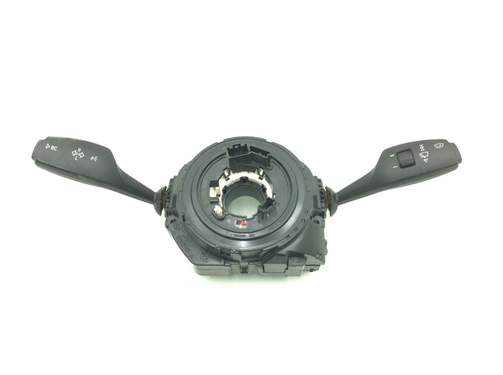 Переключатель подрулевой (стрекоза) для BMW 1 F20/F21, 2013 г. 2.0 TD дизель б/у