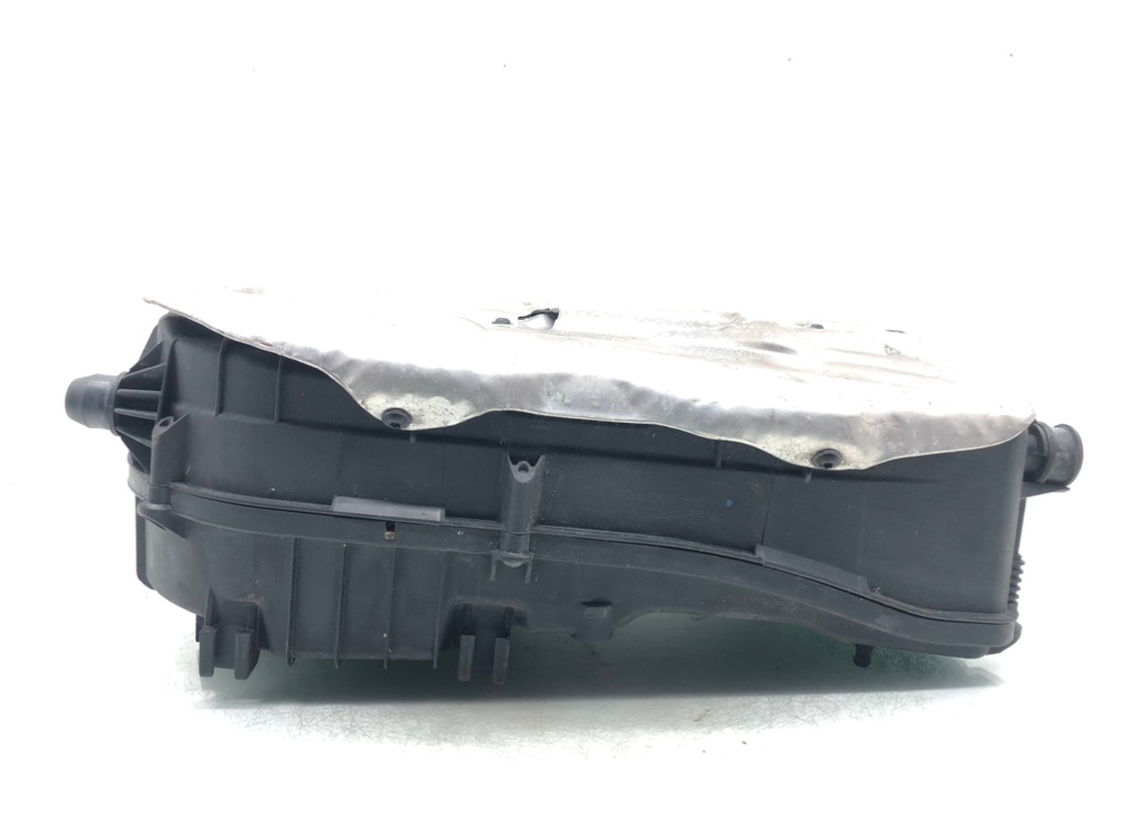 Корпус воздушного фильтра для Mercedes C W204, 2013 г. 2.2 CDi дизель б/у — фото 4