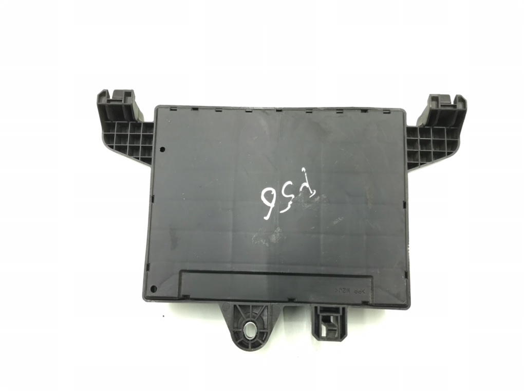 Блок предохранителей для Opel Astra, 2010 г. 1.7 CDTi дизель б/у — фото 4