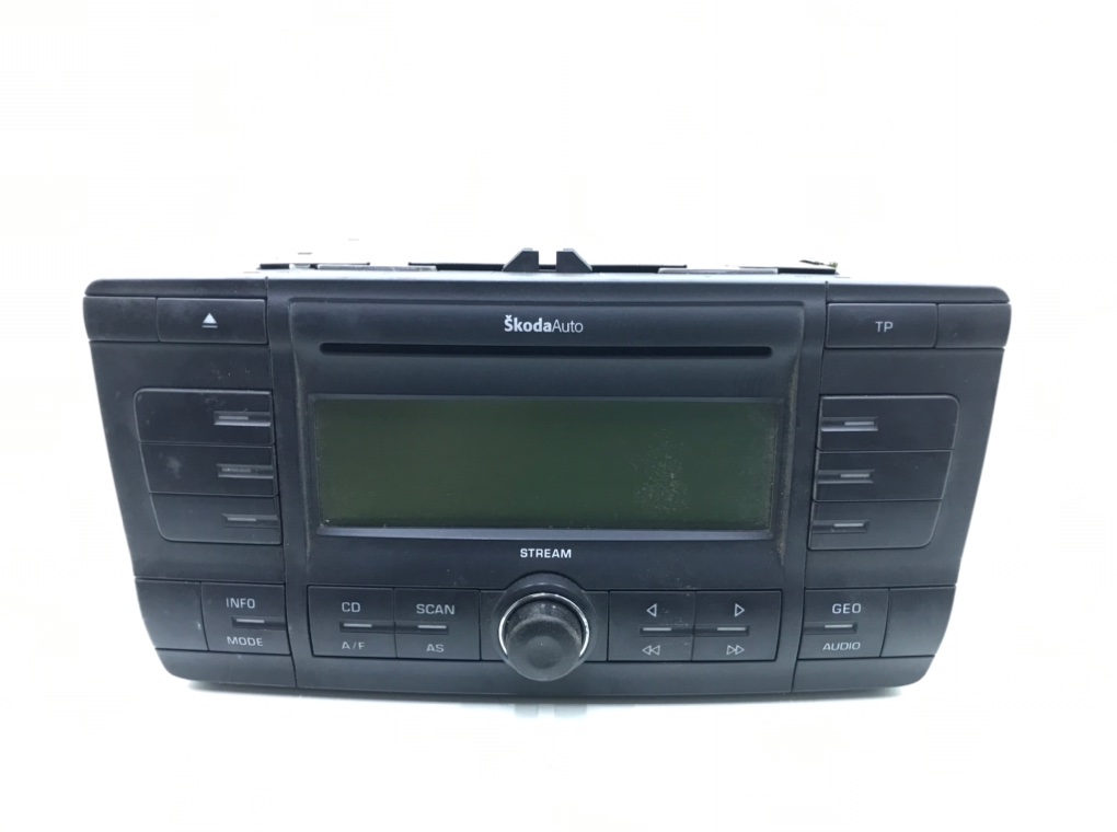 Магнитола для Skoda Octavia, 2004 г. 1.6 i бензин б/у