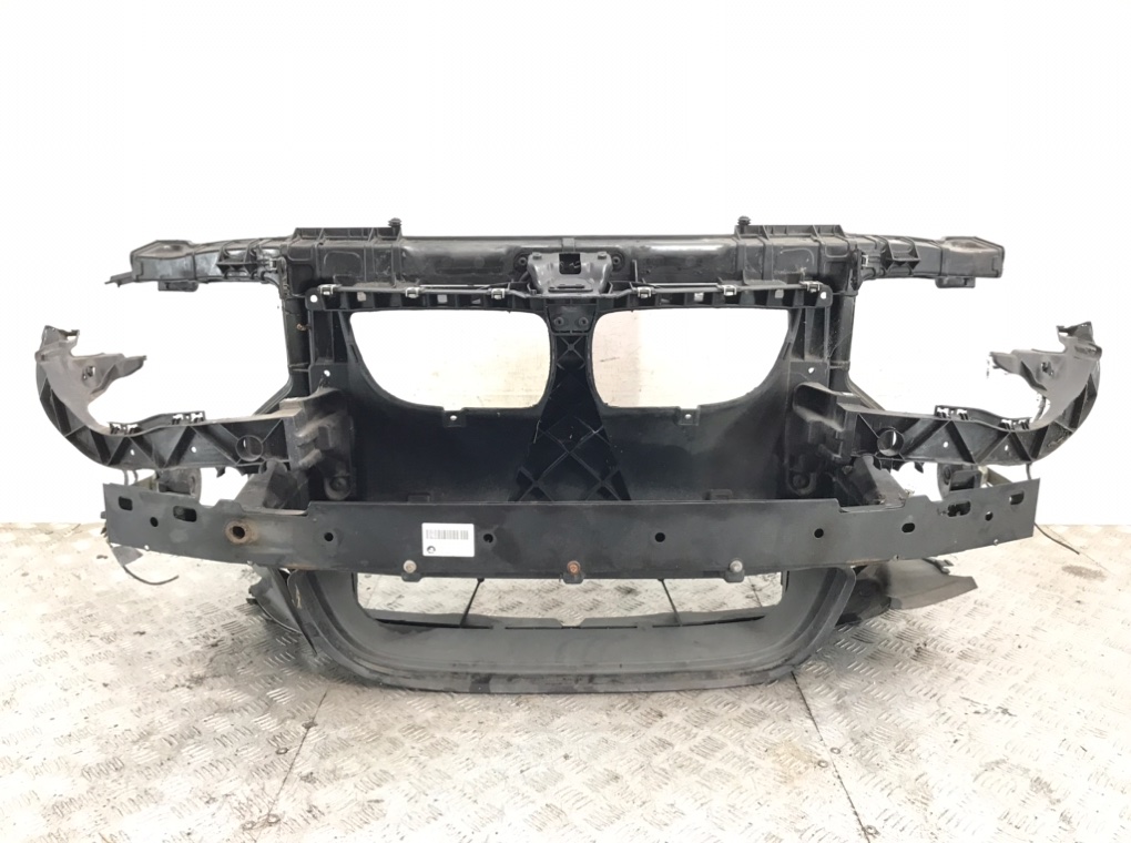 Панель передняя (телевизор) для BMW 1 E87/E81/E82/E88, 2010 г. 2.0i бензин б/у