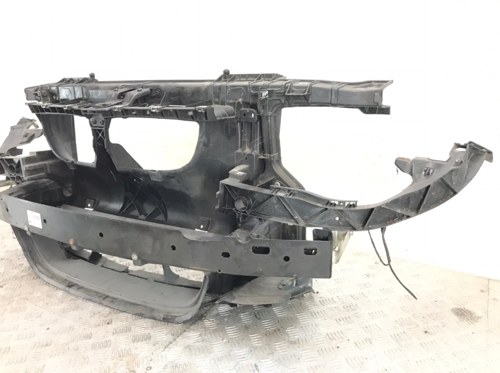 Панель передняя (телевизор) для BMW 1 E87/E81/E82/E88, 2010 г. 2.0i бензин б/у — фото 3