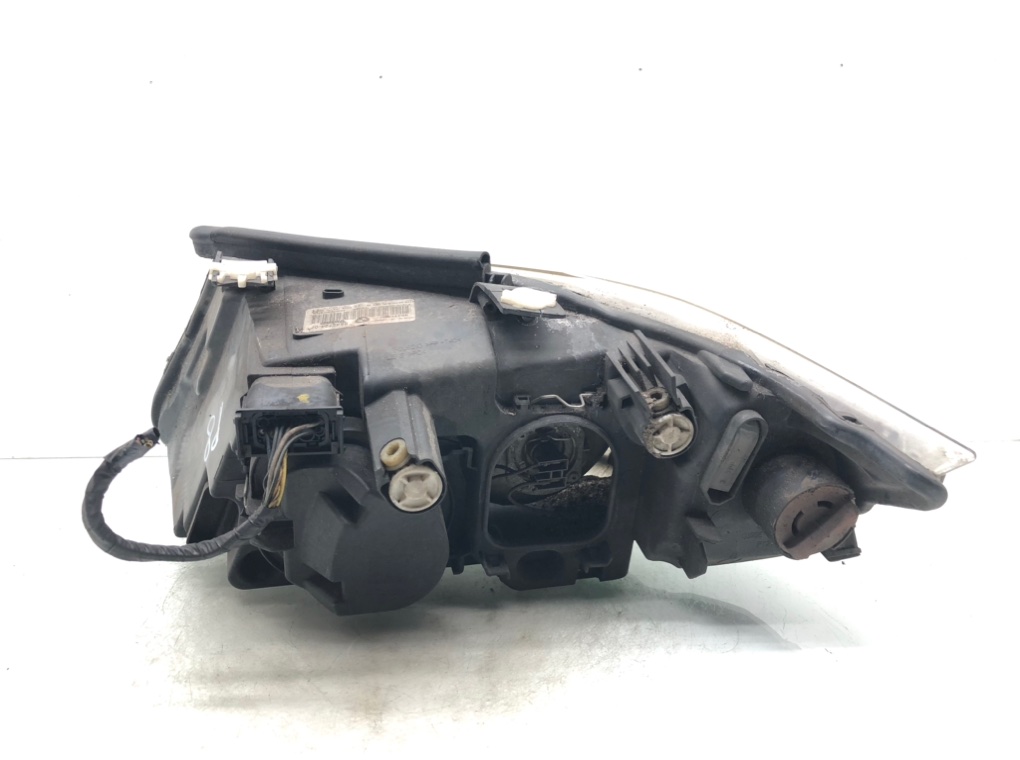 Фара правая для BMW 3 E90/E91/E92/E93, 2006 г. 2.0 TD дизель б/у — фото 4