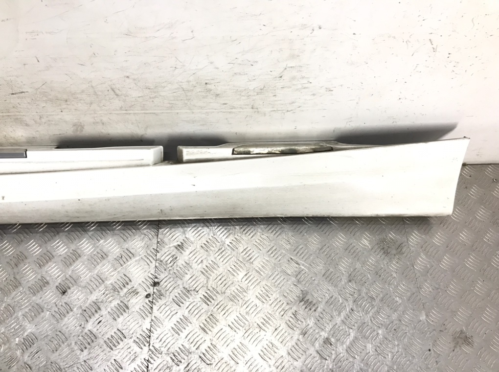 Накладка на порог для BMW 1 E87/E81/E82/E88, 2010 г. 2.0i бензин б/у — фото 3
