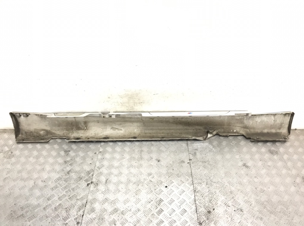 Накладка на порог для BMW 1 E87/E81/E82/E88, 2010 г. 2.0i бензин б/у — фото 4