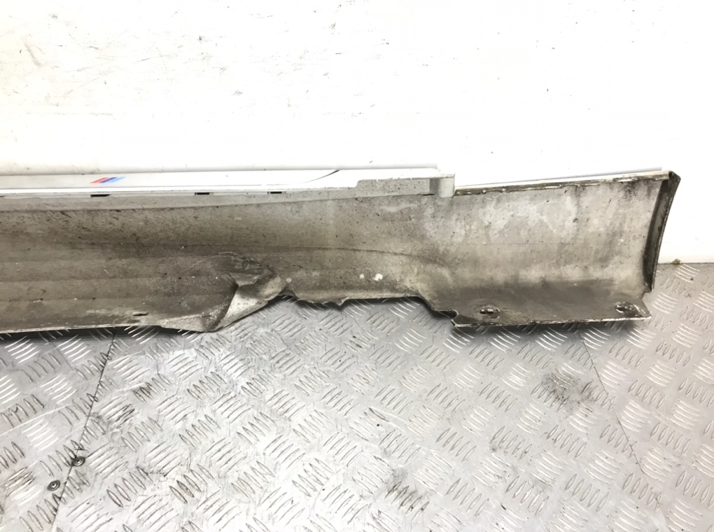 Накладка на порог для BMW 1 E87/E81/E82/E88, 2010 г. 2.0i бензин б/у — фото 6