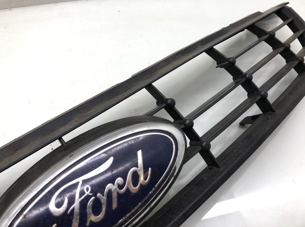 Решетка радиатора для Ford Focus, 2009 г. 1.6 TDCi дизель б/у — фото 6