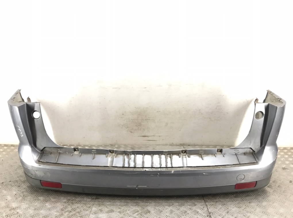 Бампер задний для Opel Vectra, 2004 г. 1.9 CDTi дизель б/у