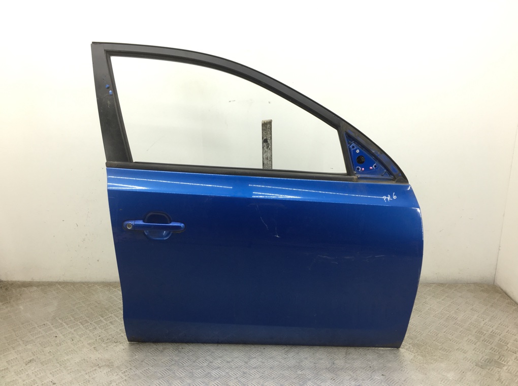 Дверь передняя правая для Hyundai i30, 2009 г. 1.4 i бензин б/у