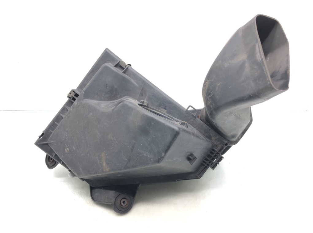 Корпус воздушного фильтра для BMW 1 E87/E81/E82/E88, 2011 г. 2.0 TD дизель б/у