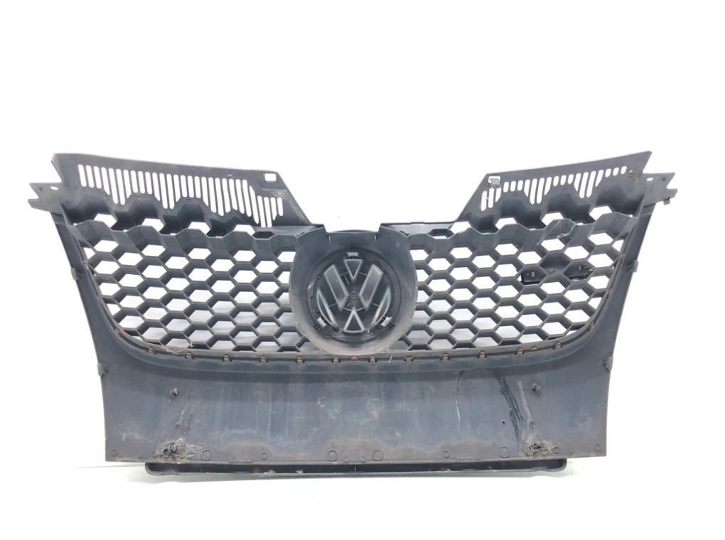 Решетка радиатора для Volkswagen Golf, 2005 г. 2.0 Ti бензин б/у — фото 4