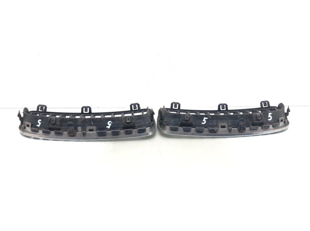 Решетка радиатора для BMW 3 E90/E91/E92/E93, 2006 г. 2.0 TD дизель б/у — фото 3