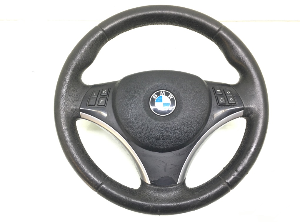 Руль для BMW 1 E87/E81/E82/E88, 2007 г. 2.0 TD дизель б/у