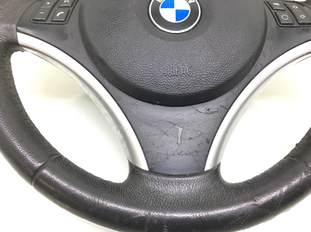 Руль для BMW 1 E87/E81/E82/E88, 2007 г. 2.0 TD дизель б/у — фото 4