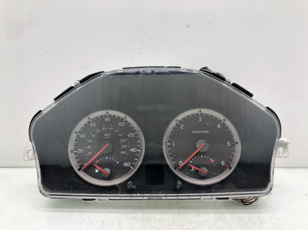 Щиток приборов (приборная панель) для Volvo C30, 2007 г. 2.0 TD дизель б/у