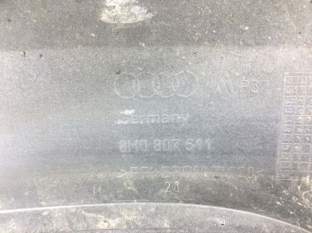 Бампер задний для Audi A4, 2007 г. 2.0 TDi дизель б/у — фото 12