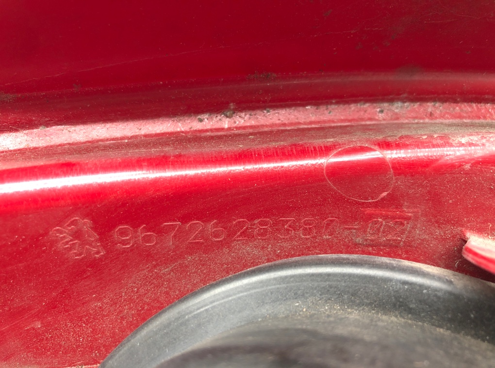 Фонарь задний правый для Peugeot 208, 2012 г. 1.4 HDi дизель б/у — фото 8