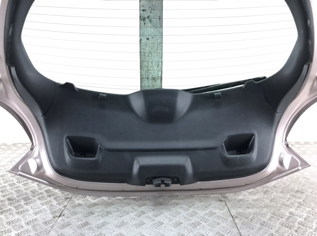 Крышка багажника для Peugeot 208, 2012 г. 1.4 HDi дизель б/у — фото 4