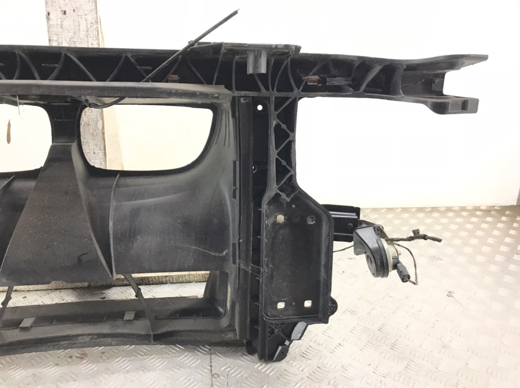 Панель передняя (телевизор) для BMW 1 E87/E81/E82/E88, 2011 г. 2.0 TD дизель б/у — фото 8